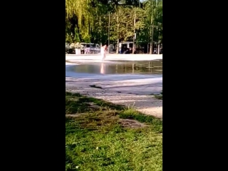 porn бабка в новороссийск голая моется в фонтане hd