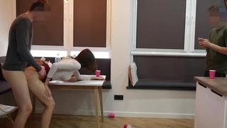 porn трахнули по очереди свою подругу после вписки hd