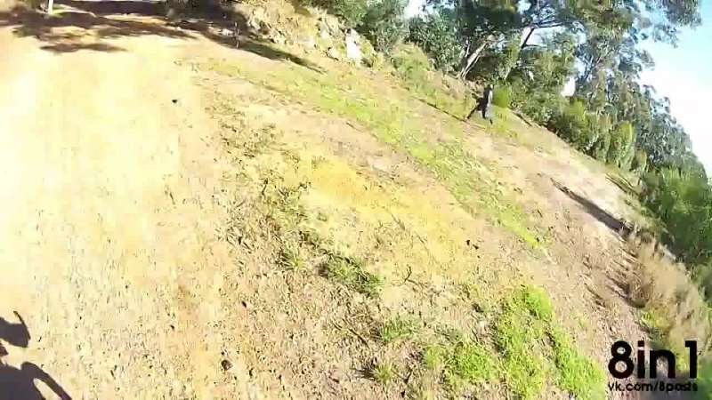 porn велосипедист заснял на нашлемную камеру гопро как его грабят video cyclist robbed of bike at gunpoint and films it hd