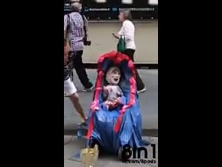 porn уличный актёр в костюме маленького ребёнка в коляске funny street artist dressed up as a baby hd