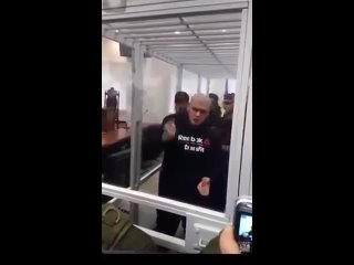 porn вот еще один связался с предателями сала и оказался на бутылке аллах унизил тебя очкерийский муртад прими это и hd