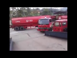 porn вот это поворот censoredтурбо прет резина скорость бешенная как так турбированная мощь мощьность зверь hd