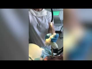 porn девушка уснула заползла змея обратилась к медикам hd