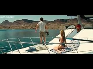porn сиськи джианны майклз gianna michaels в фильме пираньи 3d piranha 3d 2010 hd