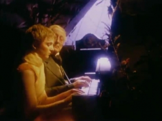 porn осторожность careful 1992 hd