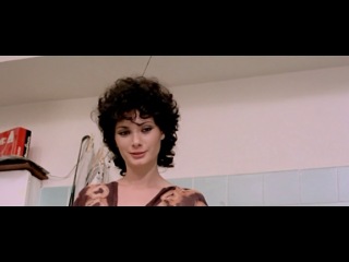 porn голая эдвиж фенек edwige fenech скандал в провинции il vizio di famiglia 1975 hd
