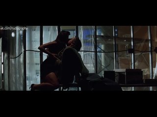 porn деми мур demi moore в нижнем белье в фильме разоблачение disclosure 1994 барри левинсон hd