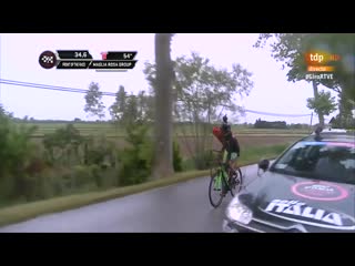 porn cyclist pissing during giro ditalia race hd