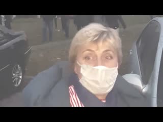 porn женщина оторвалась от фашистов и прелупредила таракана hd