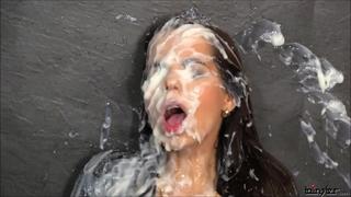 porn glory hole 9 отсосы через дырку в стене hd
