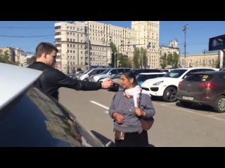 porn помог цыганке с больным горлом прыснув в нее гексаралом hd