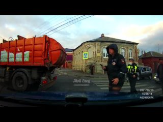 porn 18 летнюю девушку сбил камаз на пешеходном переходе hd