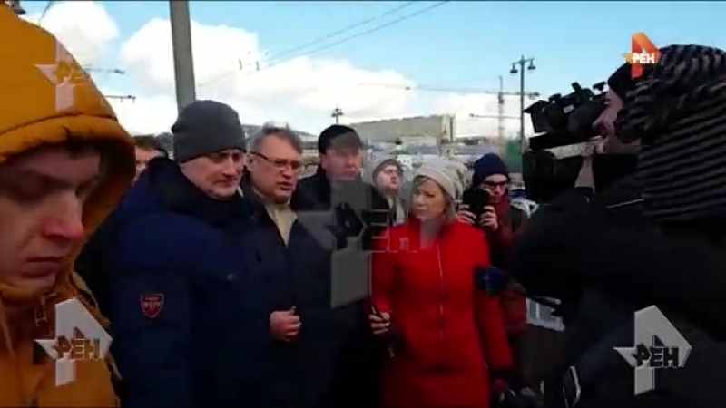 porn лидер партии парнас михаил касьянов в окружении охранников почтил память бориса немцова hd