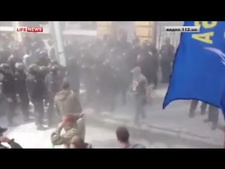 porn у здания администрации порошенко в киеве начались столкновения hd