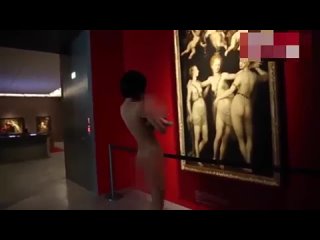 porn 18 голая художница шокировала посетителей музея в германии hd