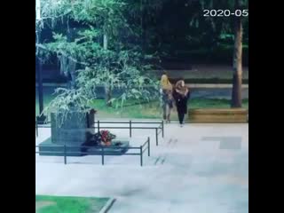 porn забрали цветы с памятника ветерану вов красноярск hd