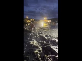 porn экстремал прокатился на вейкборде по огромной луже в чите прицепившись тросом к бамперу автомобиля hd