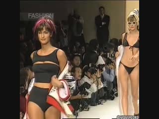 porn карла бруни клаудия шиффер синди кроуфорд хелена кристенсен наоми кемпбелл и др на показе пляжной коллекции шанель hd