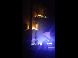 porn прямо сейчас в мариуполе горит дворец металлургов видео прислали подписчики подробности возгорания уточняются hd