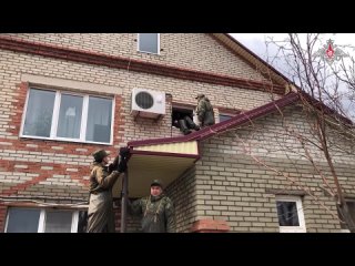porn военнослужащие рвсн продолжают оказывать помощь жителям оренбуржья пострадавшим в результате стихийного бедствия hd