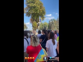porn протесты в украинском городе николаев у здания городского совета состоялась акция протеста семей военнослужащих hd