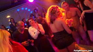 porn party hardcore порно вечеринка hd патитусоаlesbianblowjobsamateurstripper partyamateur girlsпивнаястриптизмужской hd