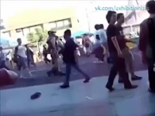 porn публичная мастурбация девушка потрогала член hd