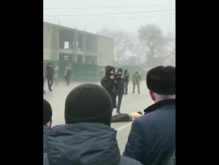 porn тело боевика убившего начальника отделения полиции в чечне кинули на площади hd