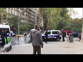 porn армяне попытались напасть на культурный центр посольства азербайджана во франции hd
