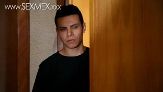 porn nicky ferrari секс мамка и молоденький гость hd