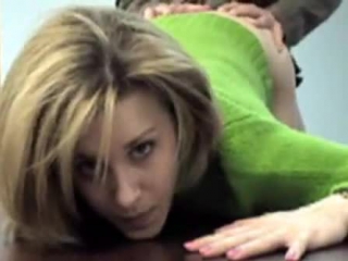 porn девушку в зеленом свитере оприходуют сзади hd