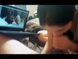 porn assistir o vídeo que o macho fez com sua puta enquanto ela te bate uma punheta de corno hd