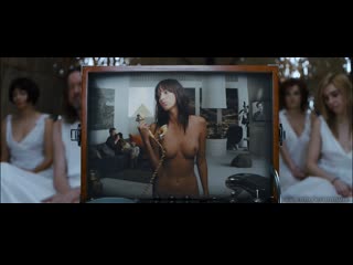 porn полностью голая стефани мур под сильвер лэйк 2018 hd