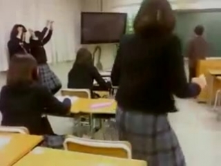 porn китайские школьницы издеваются над учителем hd