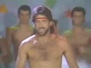 porn голые мужики танцуют или мальчики зайчики hd
