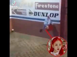 porn fofão red haired small short thing doll doing a flip backflip and a little arrow pointing it to yves from loona flip hd