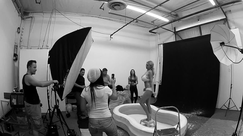 porn jordan carver making of photoshoot фотосессия фотомодель секс жара лижет milk сосет белое молоко white rap грудь hd