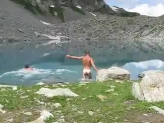 porn голые задницы в ледяной воде hd