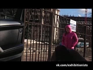 porn онанист в авто дрочит на прохожую девушку и кончает hd