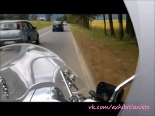 porn голая девушка на мотоцикле едет по дороге hd