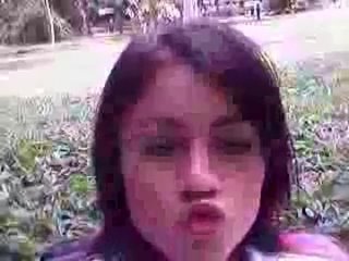 porn девушка мастурбирует в парке и вещает это в интернет hd
