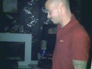 porn по дружески постукивает вставшим членом спящих товарищей hd