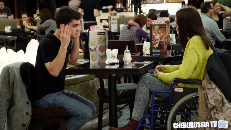 porn отношение парней к девушкам инвалидам handicap girl date social experiment hd