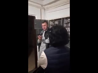 porn коллектор порезал 4 колеса на автомобиле должника пришёл в дом и отключил электричество самостоятельно после чего hd