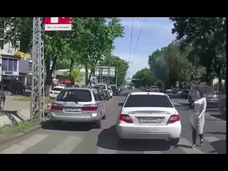 porn пацанчик и водила решили быстро скрыться с перепуга hd
