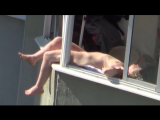 porn на балконе в доме напротив голая баба hd