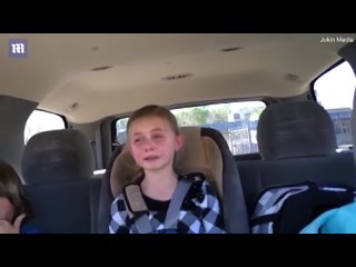 porn сестра плачет что любит очень сильно брата а он стесняется ее поцеловать в школе hd