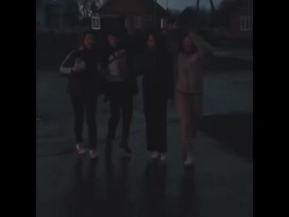 porn 为了留住公司的股东们社长送出了自己最得意的美女秘书作为他们的内射玩物一个小穴插入两根鸡巴 vid 133330103 081114 673 mp4 hd