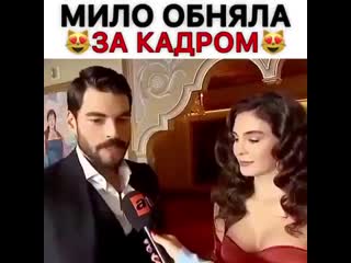 porn мило обняла за кадром интервью эбру и акына mp4 hd