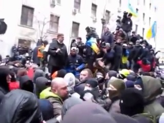 porn толпа не зная какую предательскую роль совершил порошенко члена украинской комиссии по евроинтеграции по втягиванию hd